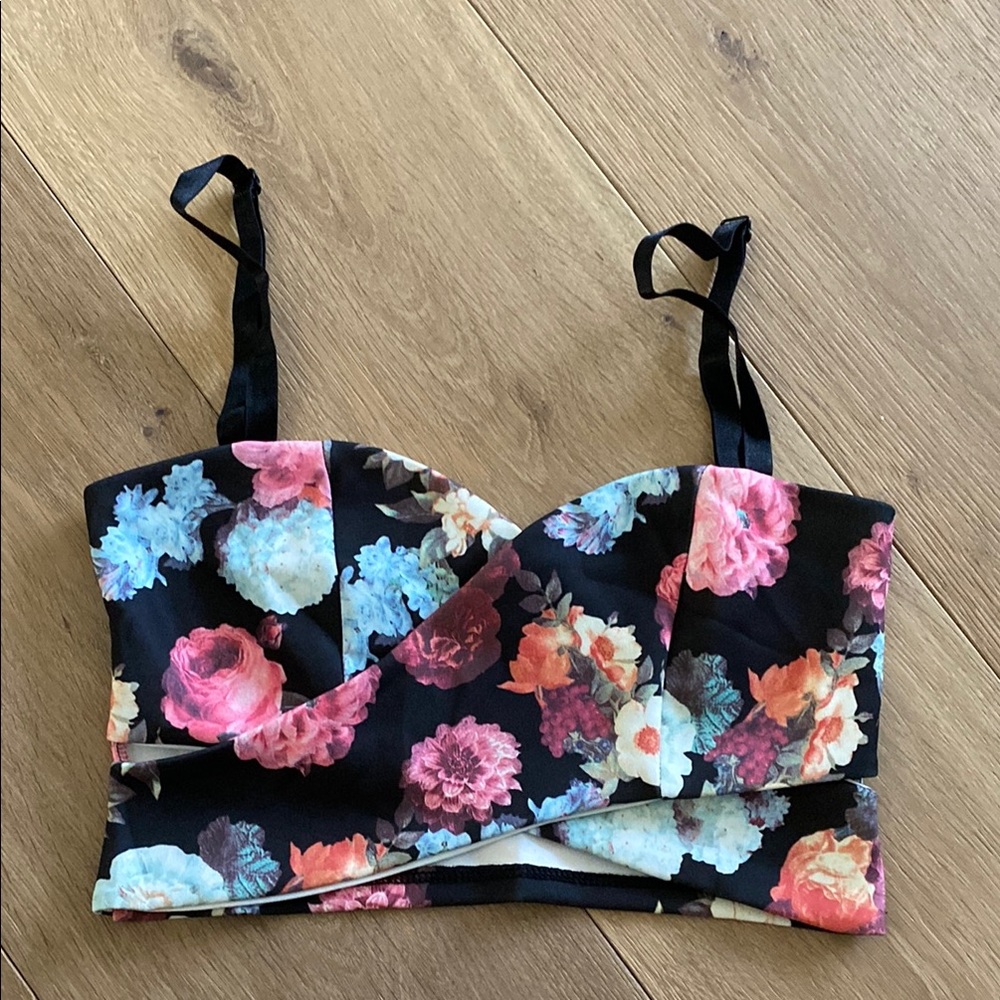 Solemio Floral Crop Top